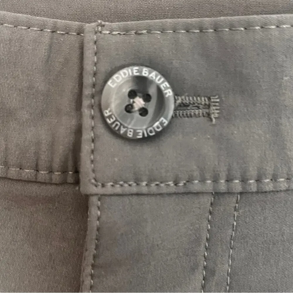 Eddie Bauer Shorts Mens 32x9 Grey Hiking Performance Golf Outdoors Technical - Picture 2 of 9